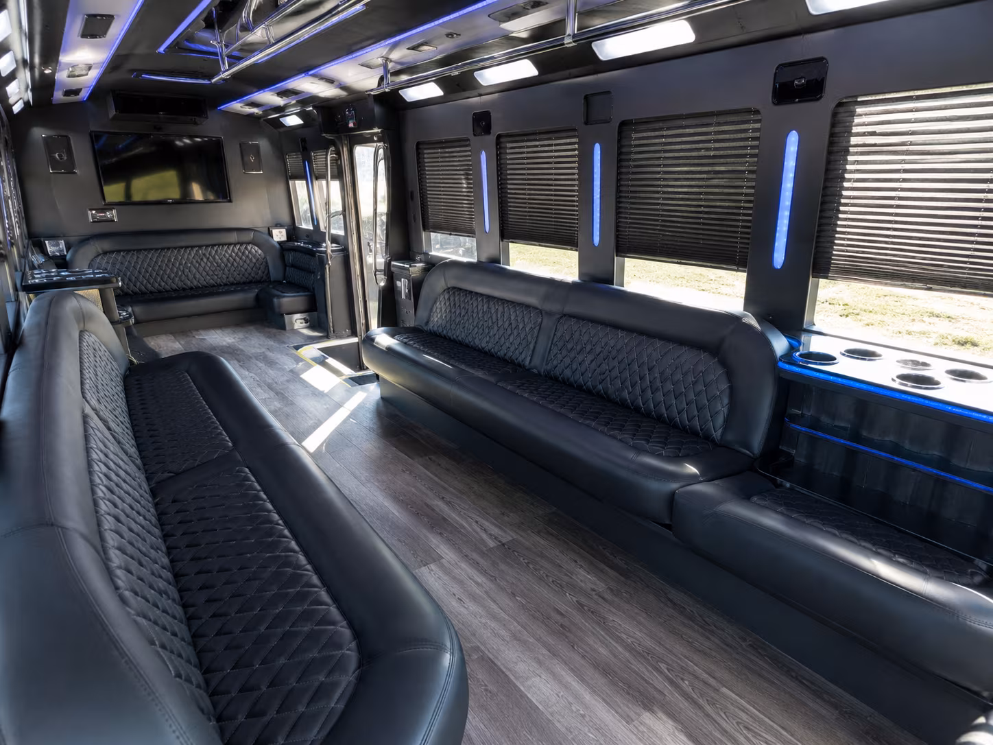 brownsville quincea n era sweet 16 party bus rental