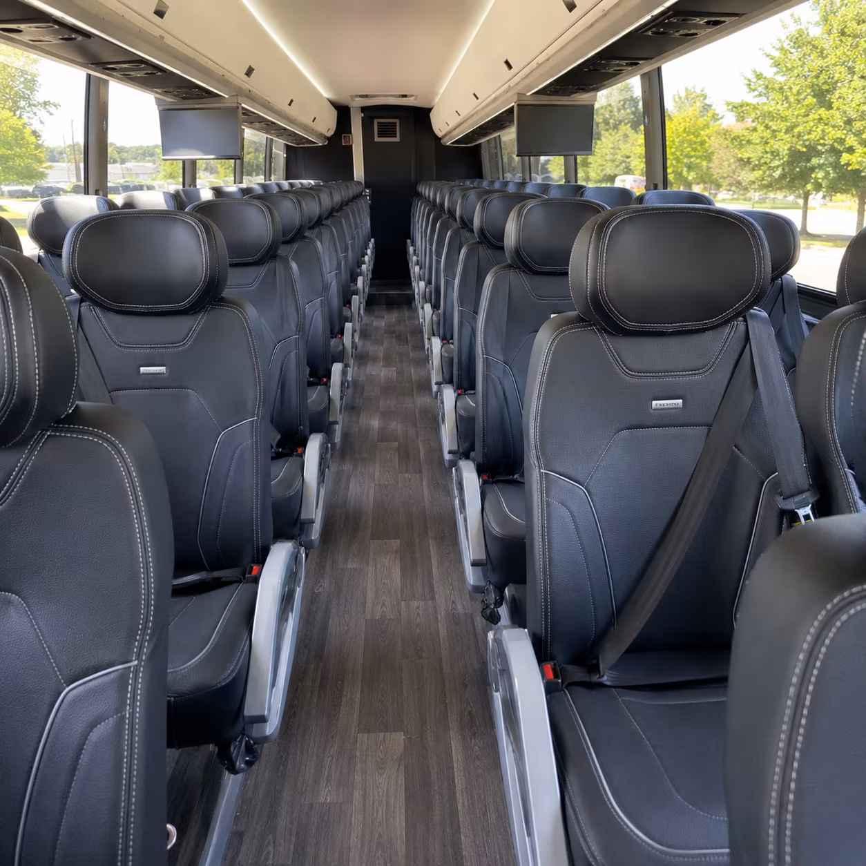 charter buses for youth group events and retreats out of brownsville