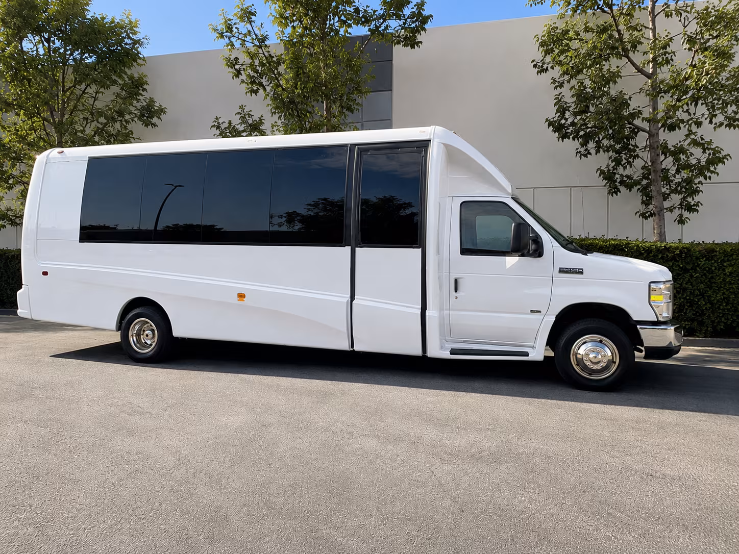 employee shuttle buses for brownsville businesses and maquiladora operations