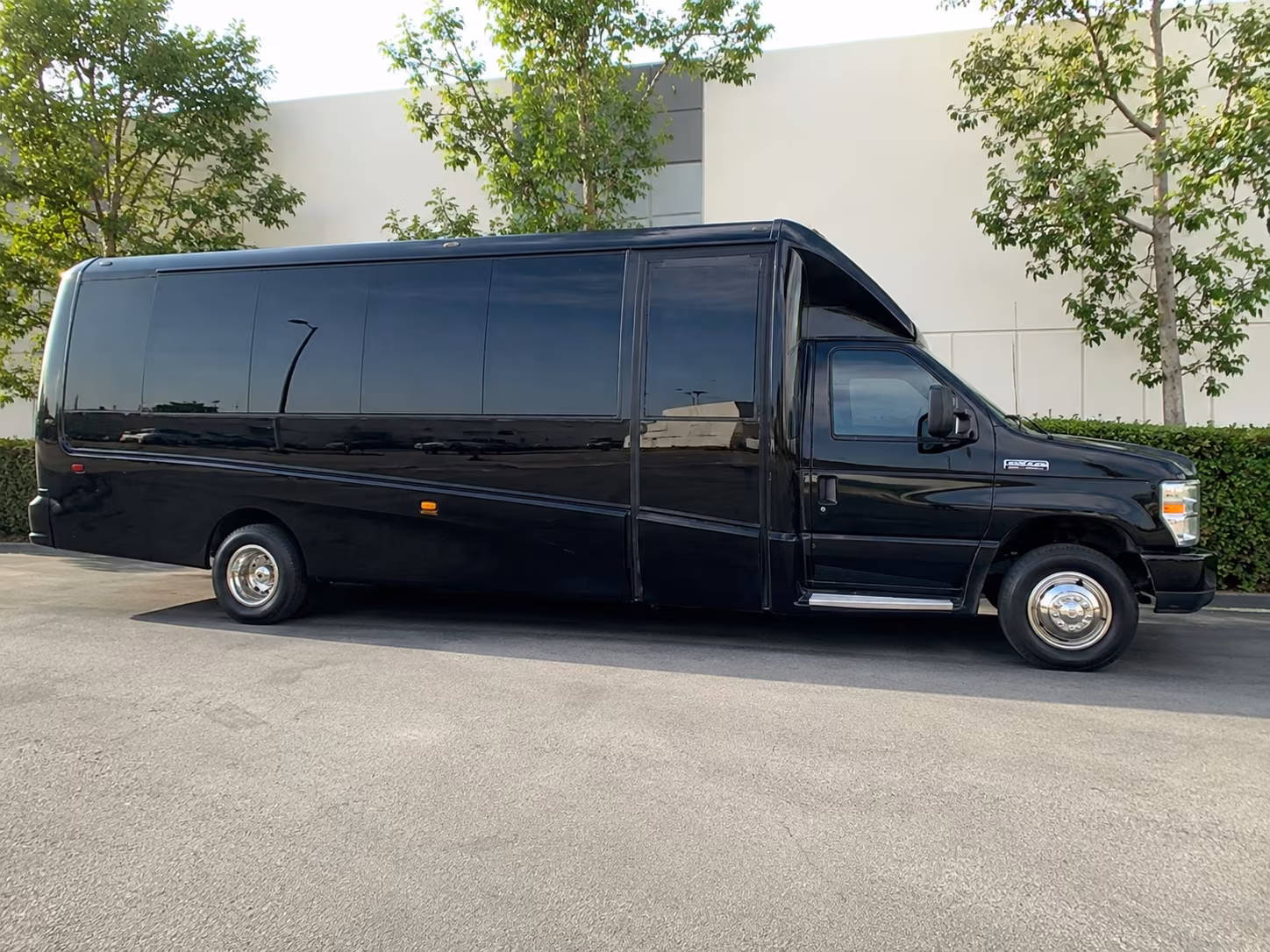 festival shuttle buses for rio grande valley music events